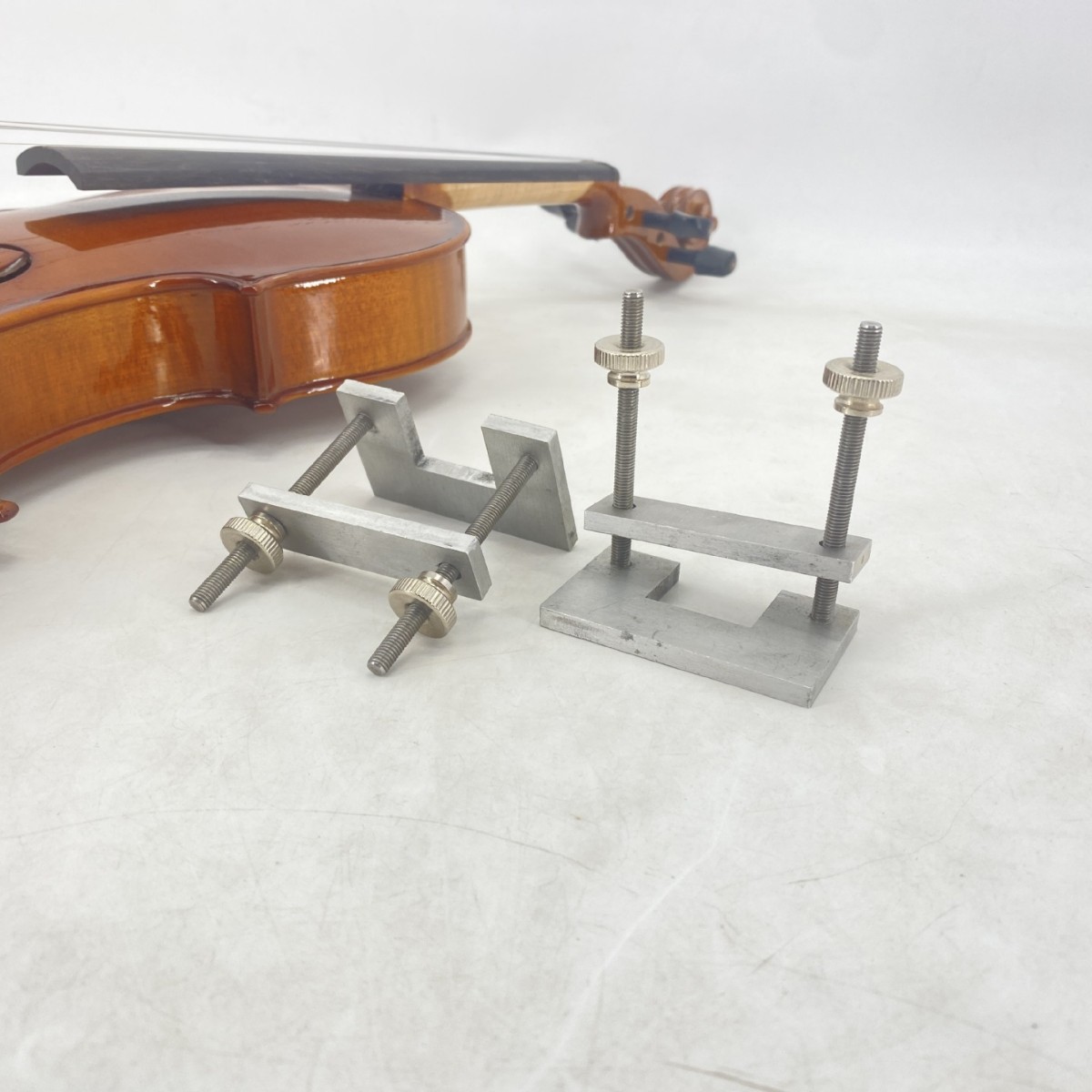 Musical Instrument Manufacturers - Strumenti di riparazione e produzione di